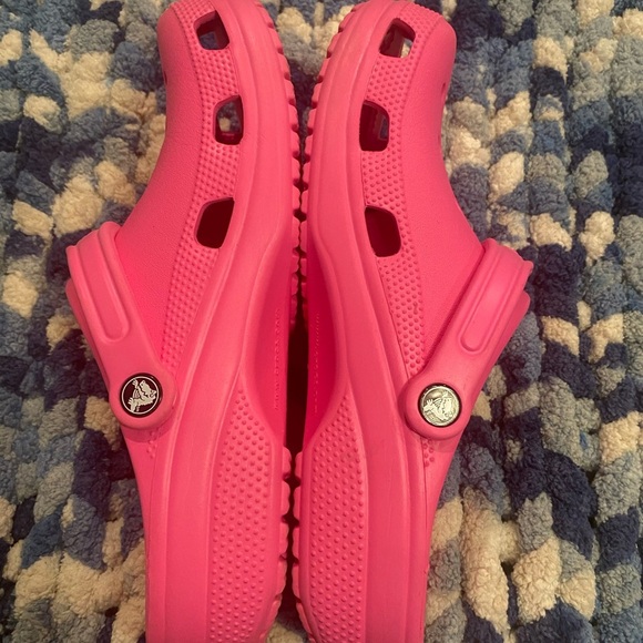 Bright pink Crocs size 9/11 - Picture 2 of 6